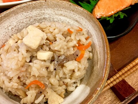 もち麦と白米で健康炊き込みご飯